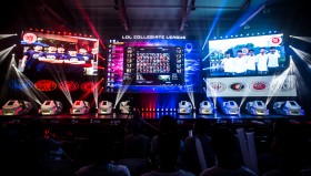 网络故障致比赛延迟：路由器过载触发应急小组启动备用移动网络设备抢修